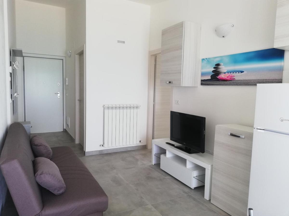 Апартаменты Attico Fronte Mare Мартинсикуро Экстерьер фото